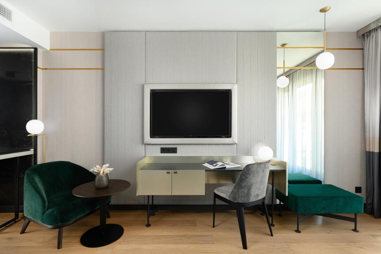 Emerald Downtown Luxury Suites By Continental Group Budapest Luaran gambar
