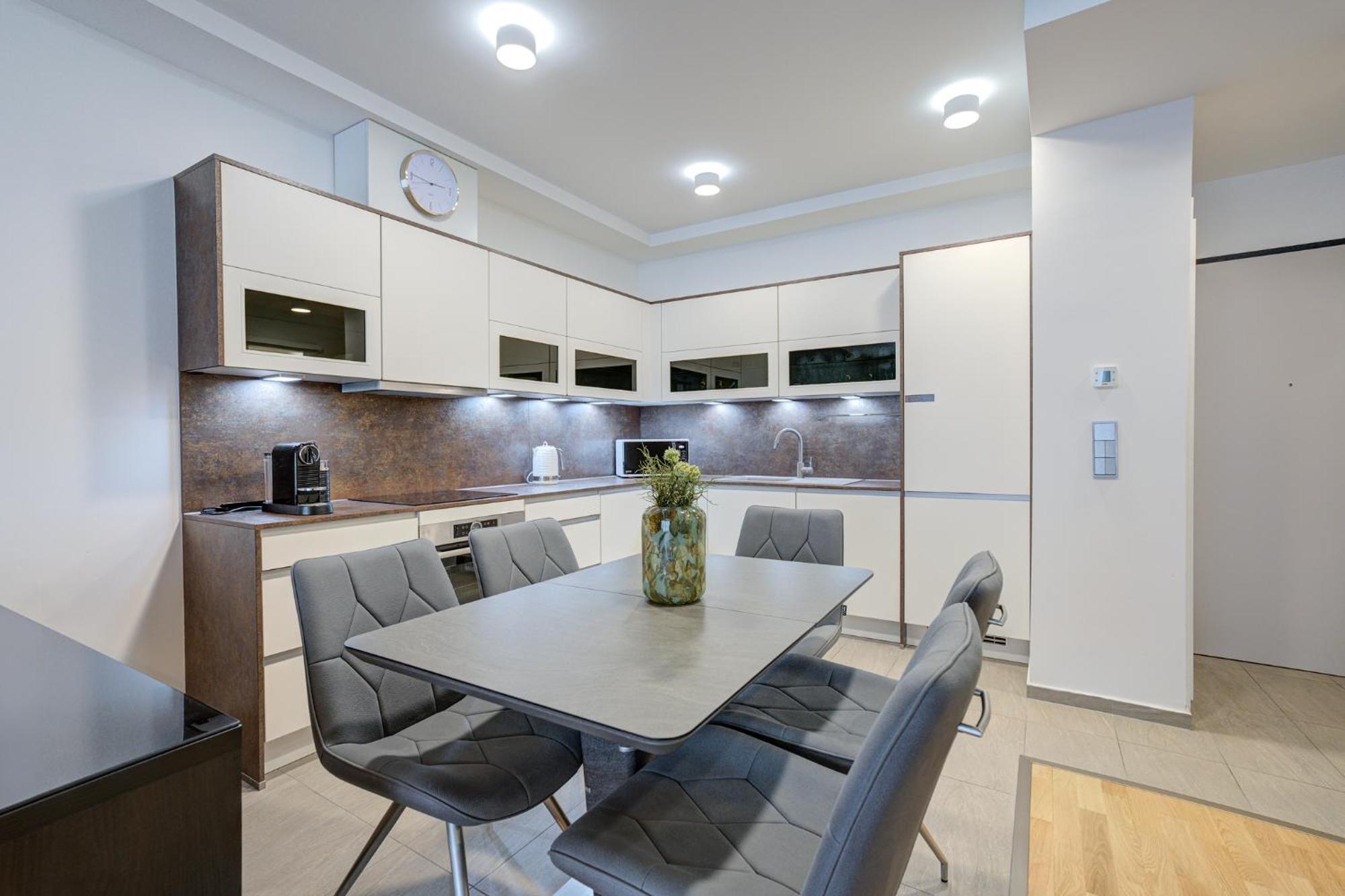 Emerald Downtown Luxury Suites By Continental Group Budapest Luaran gambar
