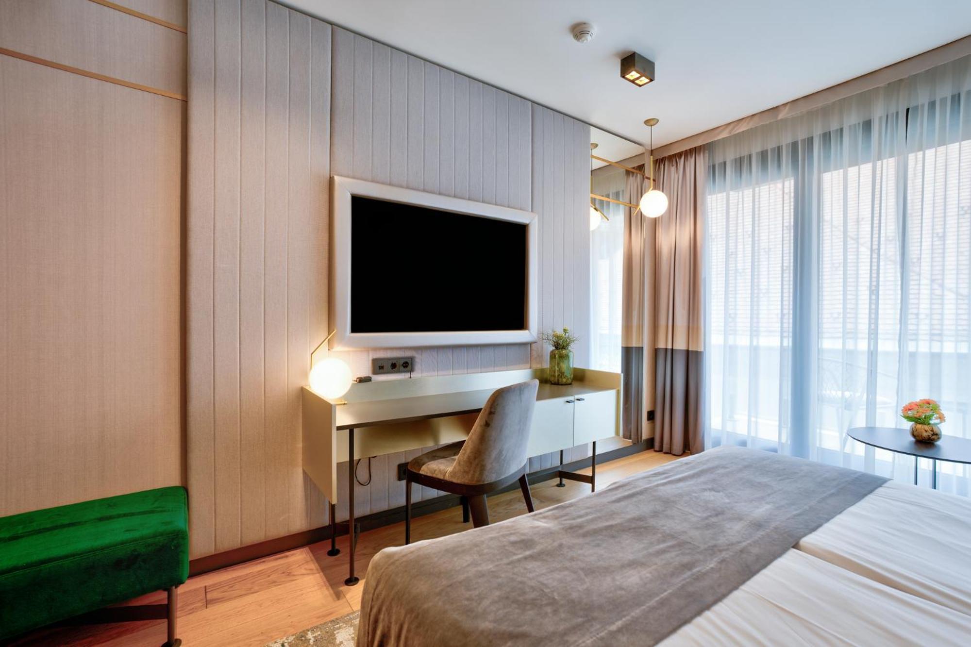 Emerald Downtown Luxury Suites By Continental Group Budapest Luaran gambar